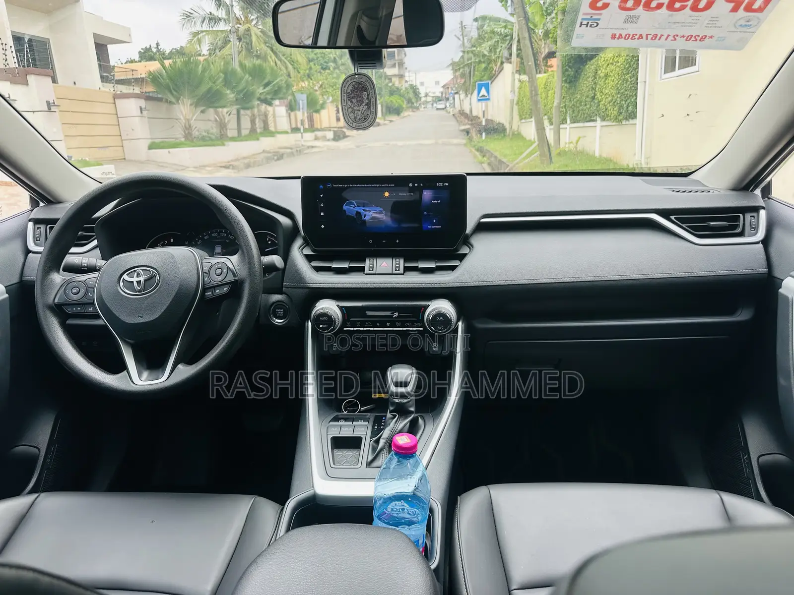 Toyota RAV4 XLE AWD 2023 White