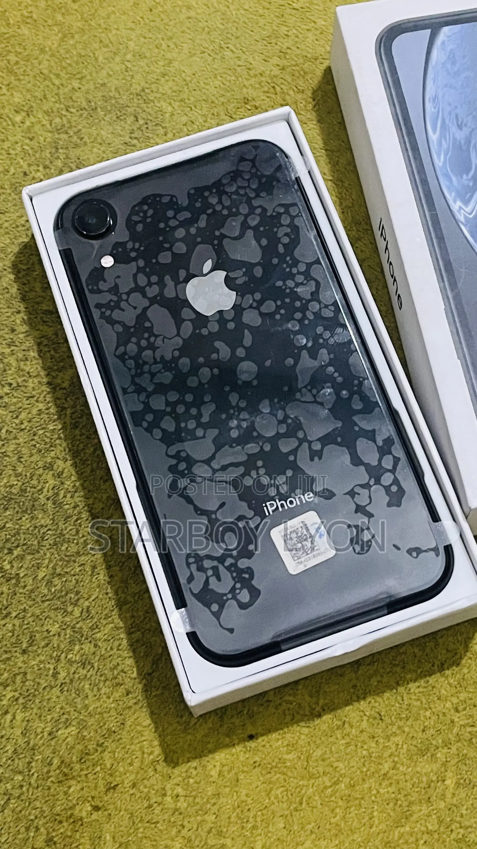 New Apple iPhone XR 128 GB Black
