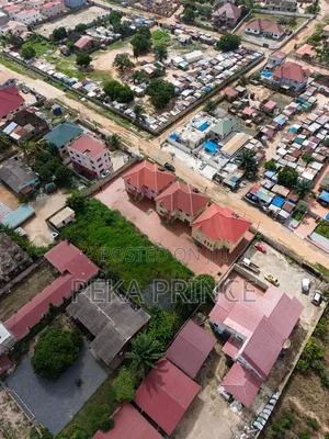 4bdrm Apartment in Hybrid Estate, Baatsona Total for sale
