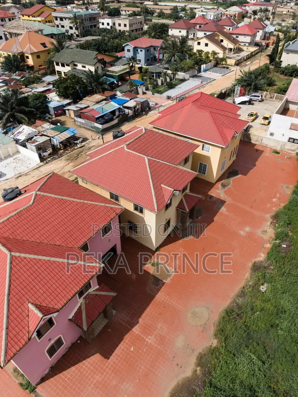 4bdrm Apartment in Hybrid Estate, Baatsona Total for sale
