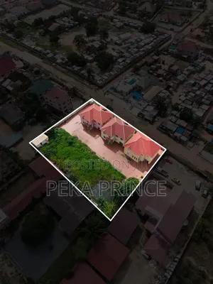 4bdrm Apartment in Hybrid Estate, Baatsona Total for sale