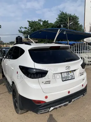 Hyundai Tucson Limited AWD 2013 White