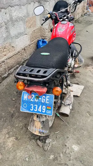 Bajaj Avenger 150 Street 2020 Red