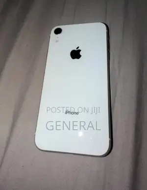 Apple iPhone XR 64 GB White
