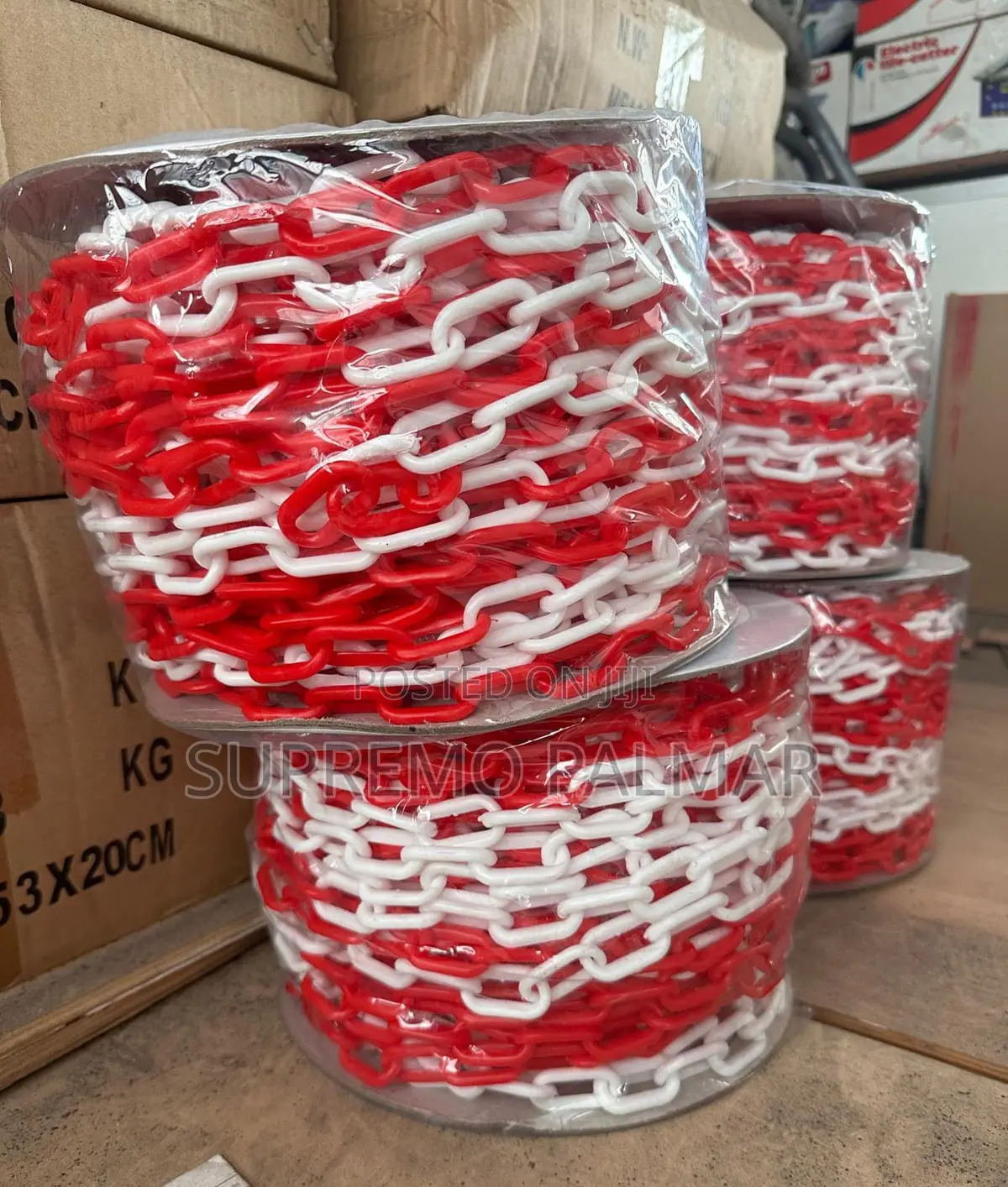 Red & White Plastic PE Safety Barrier Chain – High-Visibility Traffic