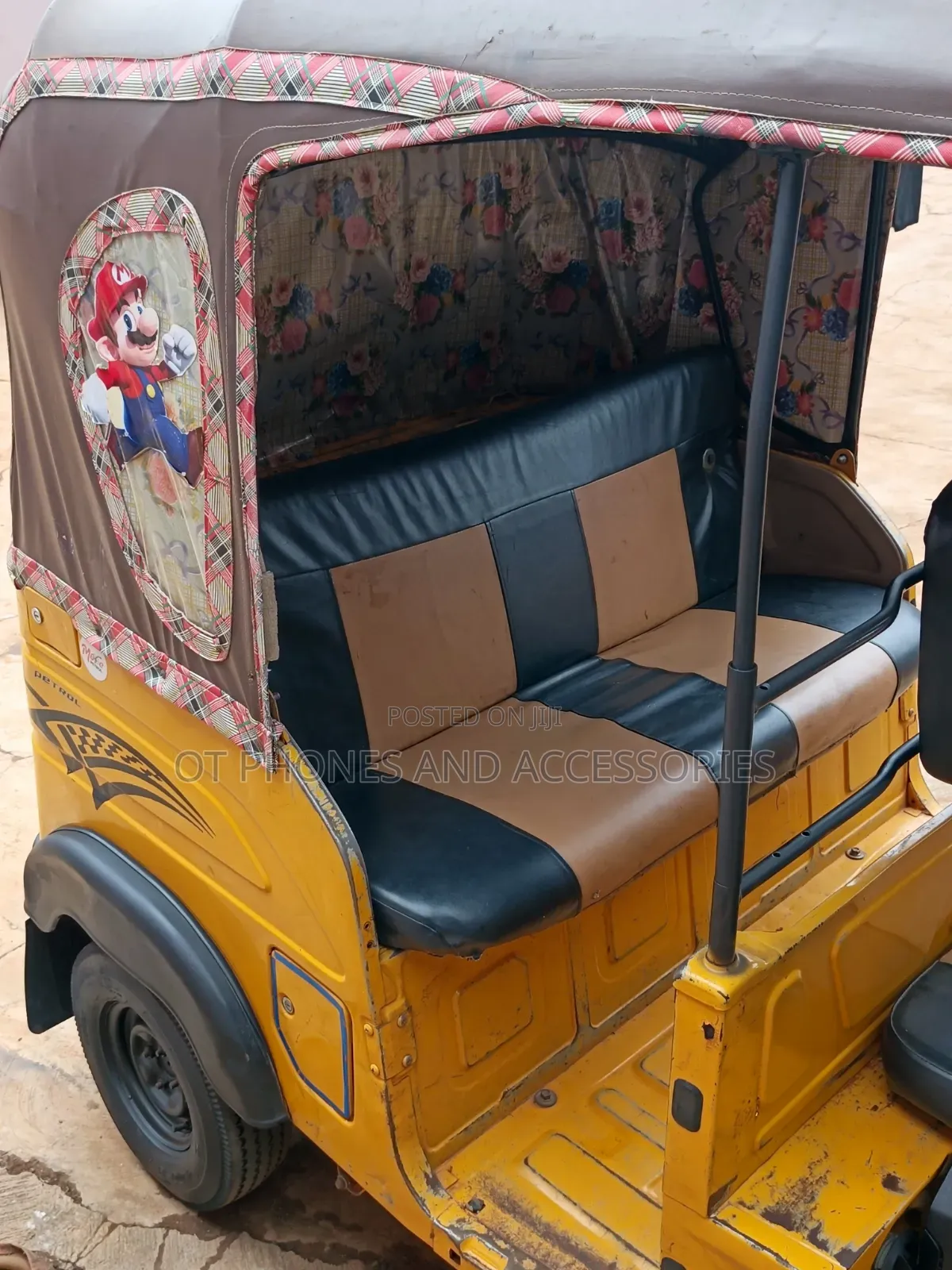 Bajaj RE 2024 Yellow