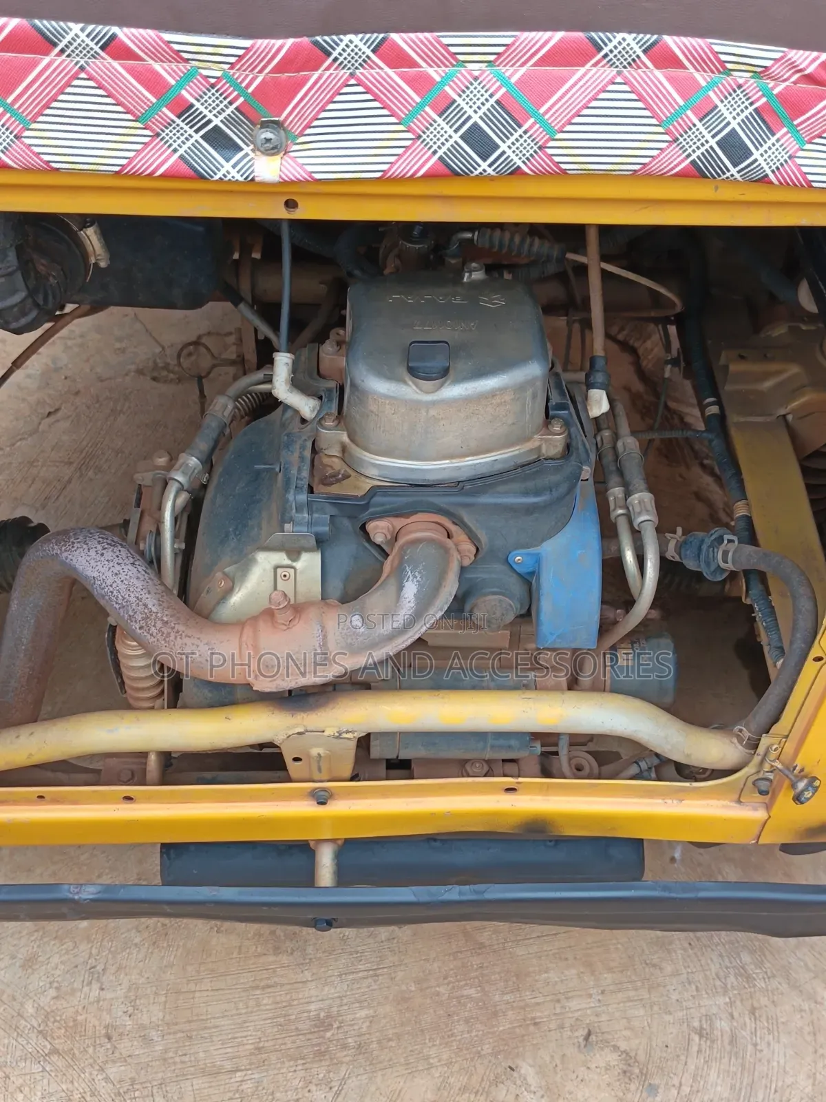 Bajaj RE 2024 Yellow