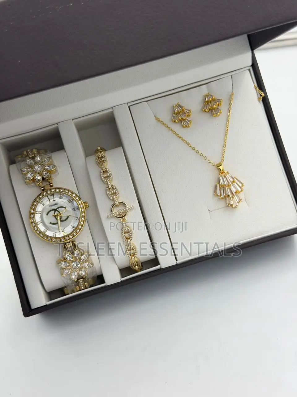 Designer Watches and Jewelleries