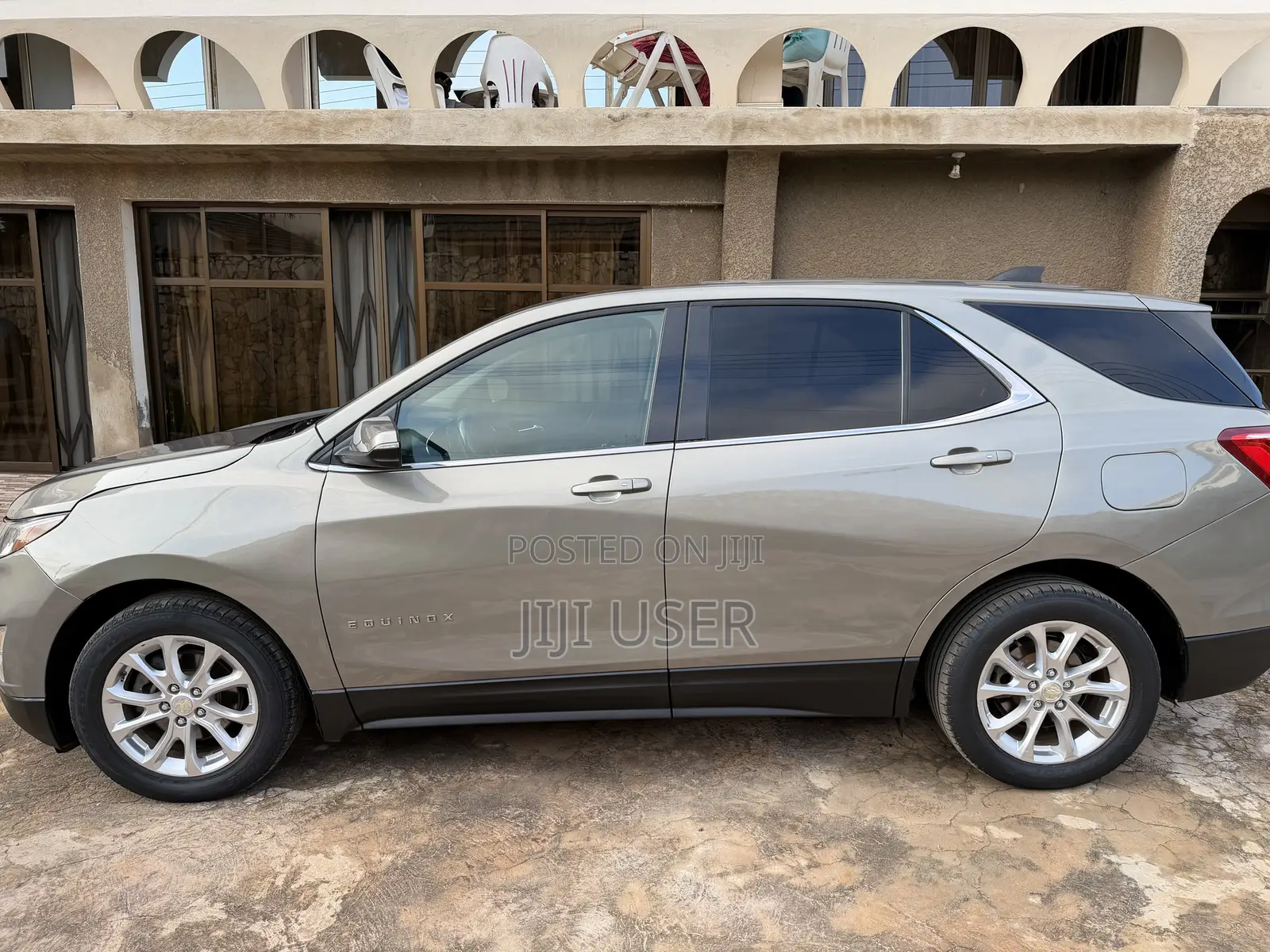 Chevrolet Equinox LT w/1LT FWD 2018 Gold