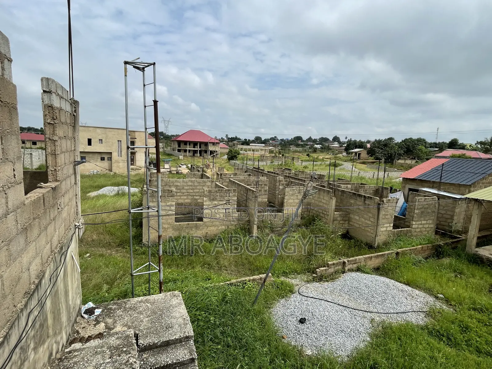 4bedroom Uncompleted Building , on Two PLTS 4sale at Amasaman Danchira