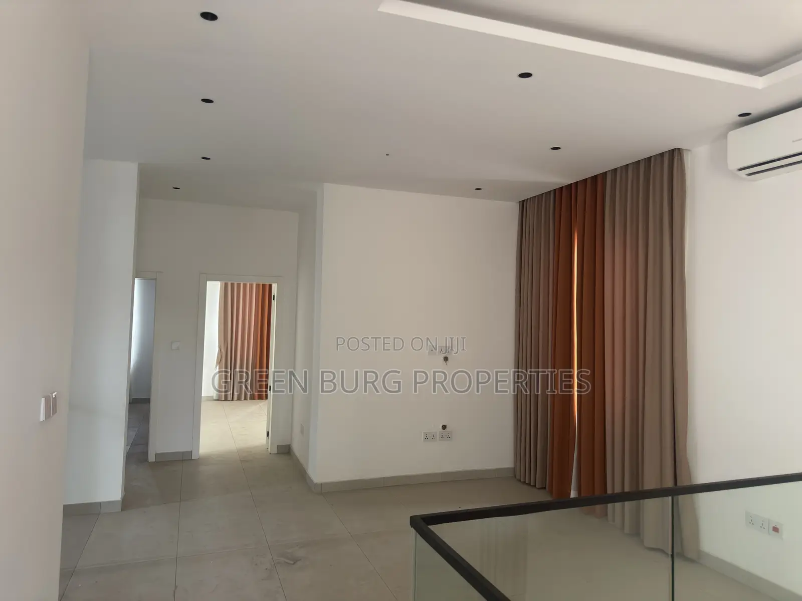 5bdrm House in Green, East Legon for sale