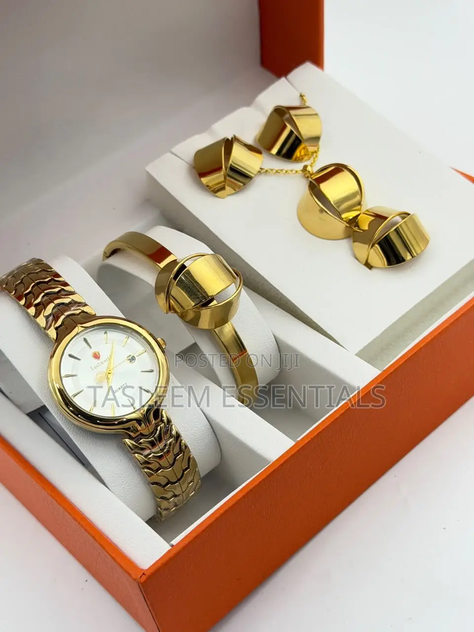 Ladies Watch Luxurious Jewelery