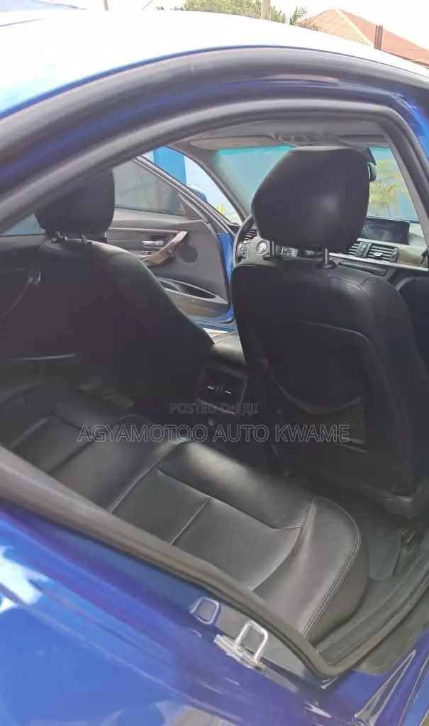 BMW 328i 2016 Blue