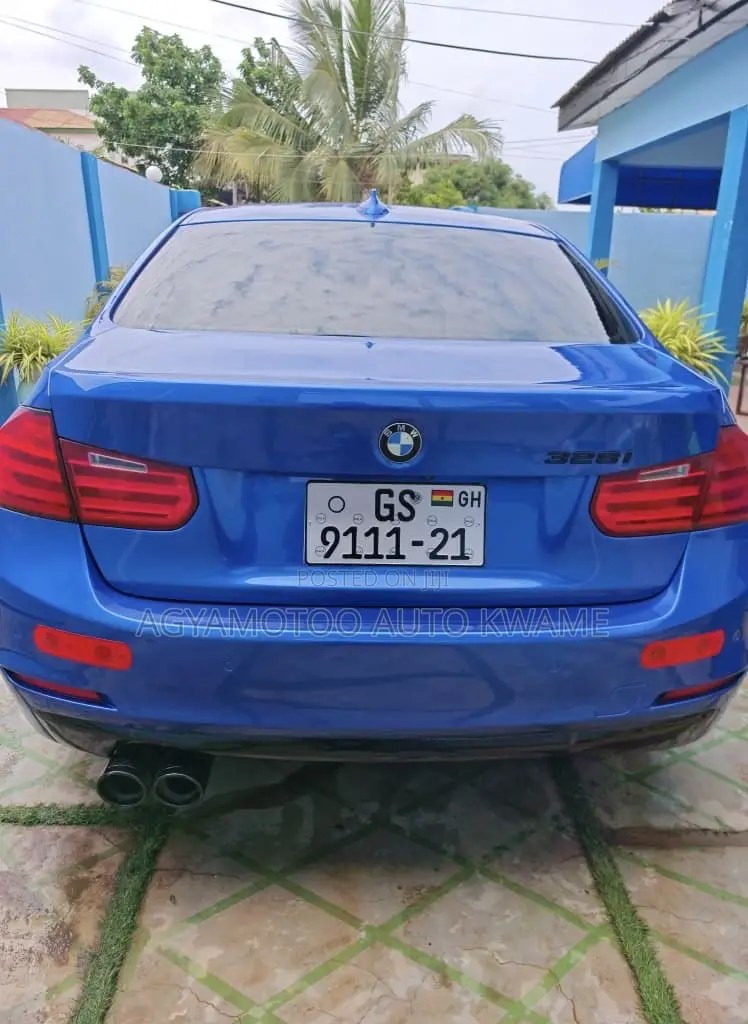 BMW 328i 2016 Blue