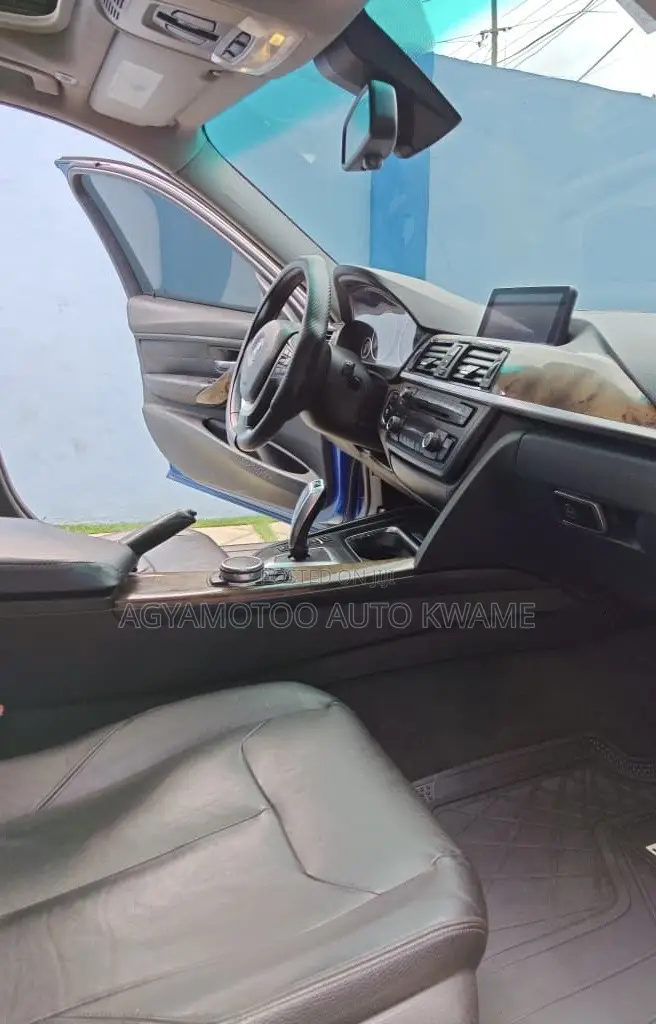 BMW 328i 2016 Blue