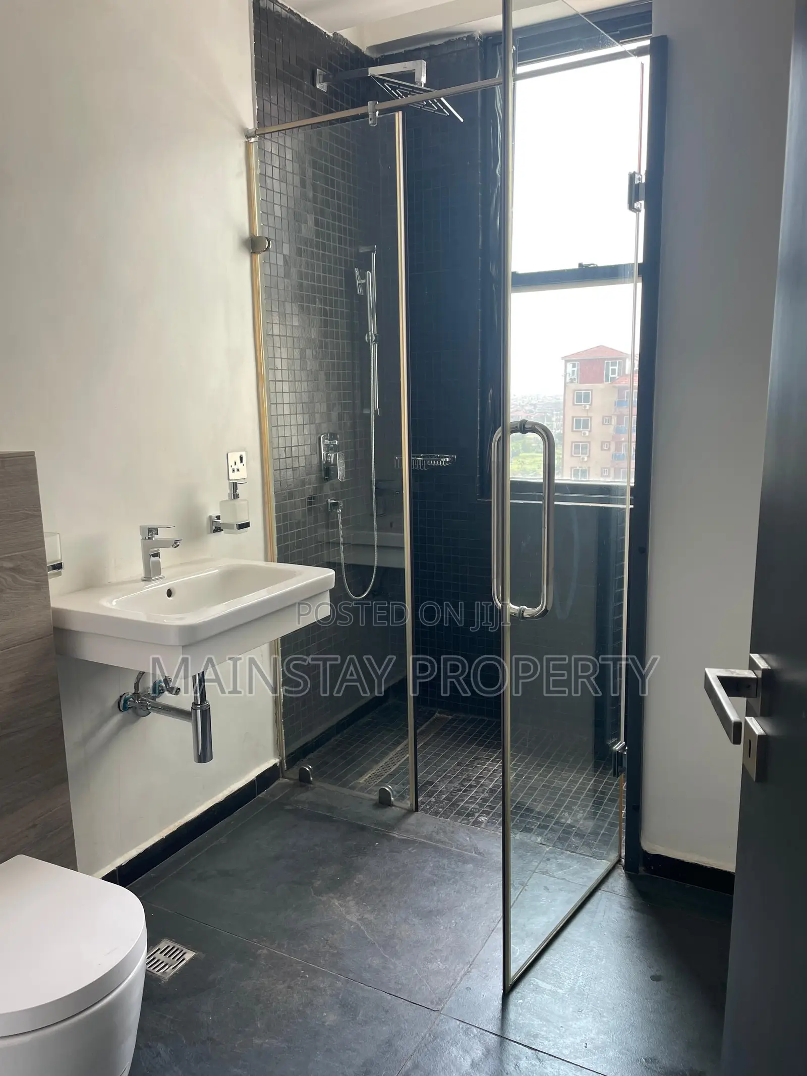 3bdrm Apartment in Mainstay Estates, Dzorwulu for rent