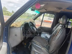 Ford Transit 2005 Blue