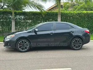 Toyota Corolla S 4dr Sedan (1.8L 4cyl CVT) 2016 Black