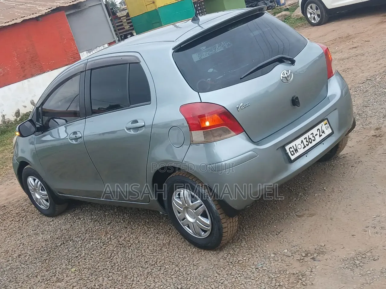 Toyota Vitz 2010 Gray