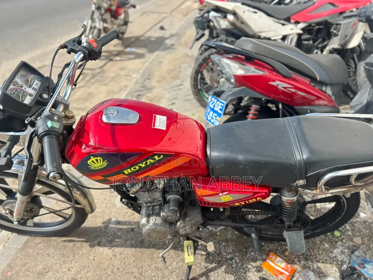 Royal RY125 2022 Red