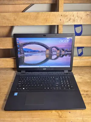 Laptop Acer Aspire ES1-731 4GB Intel Celeron HDD 1T