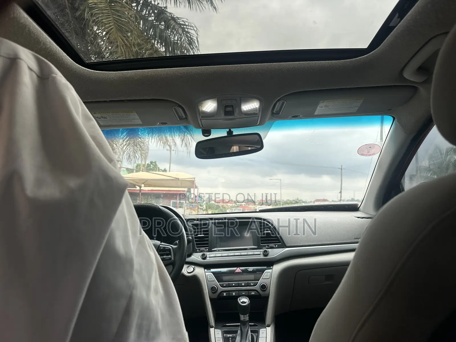 Hyundai Elantra SE 2018 Red