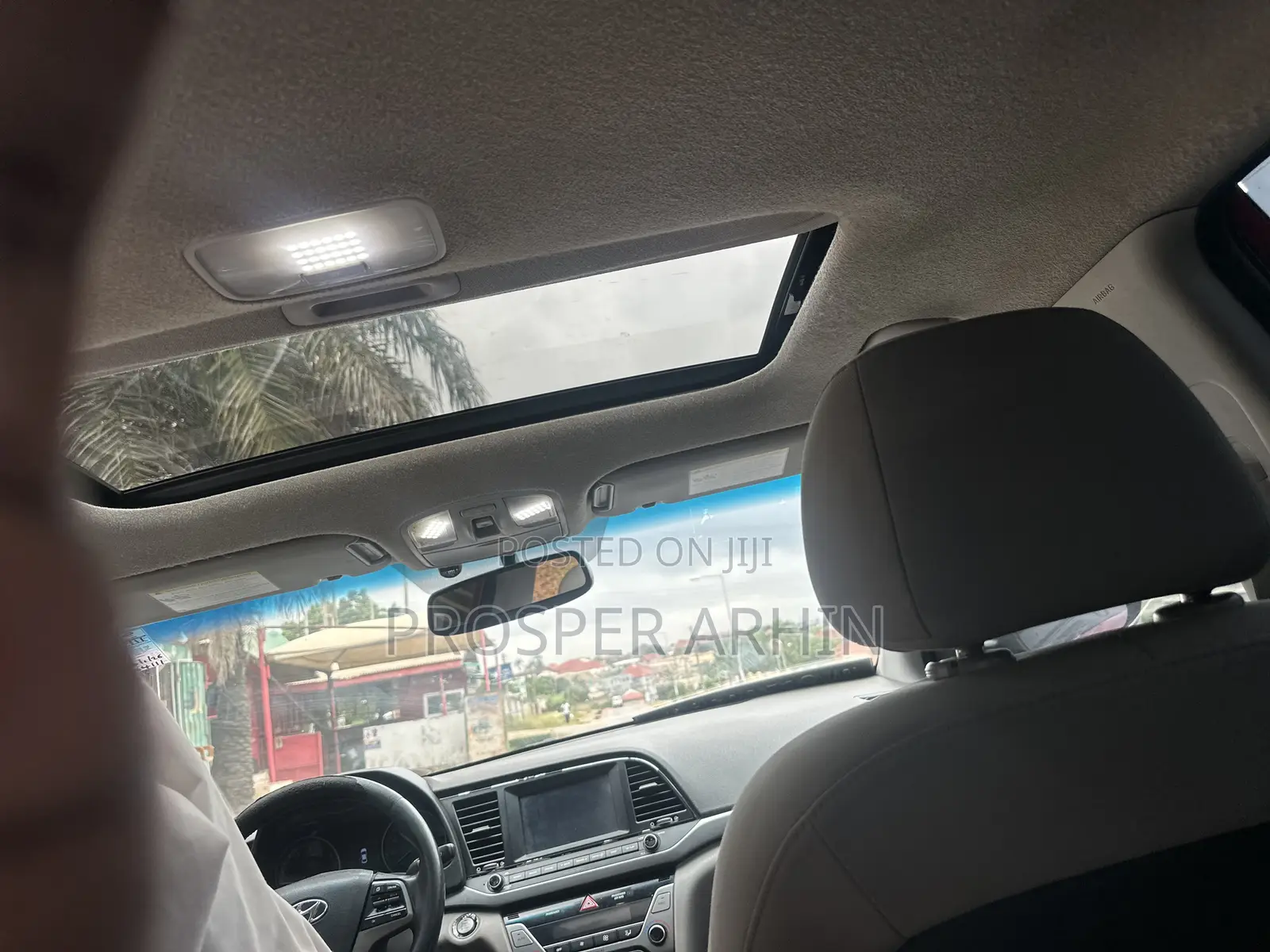 Hyundai Elantra SE 2018 Red