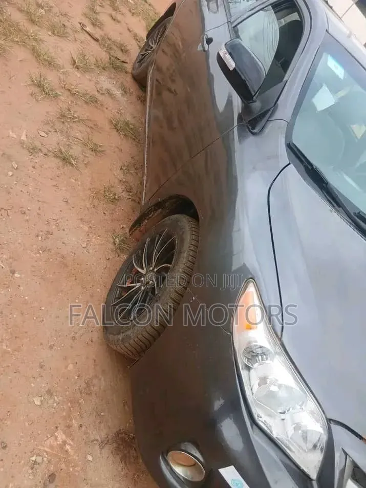 Toyota Corolla 2012 Gray