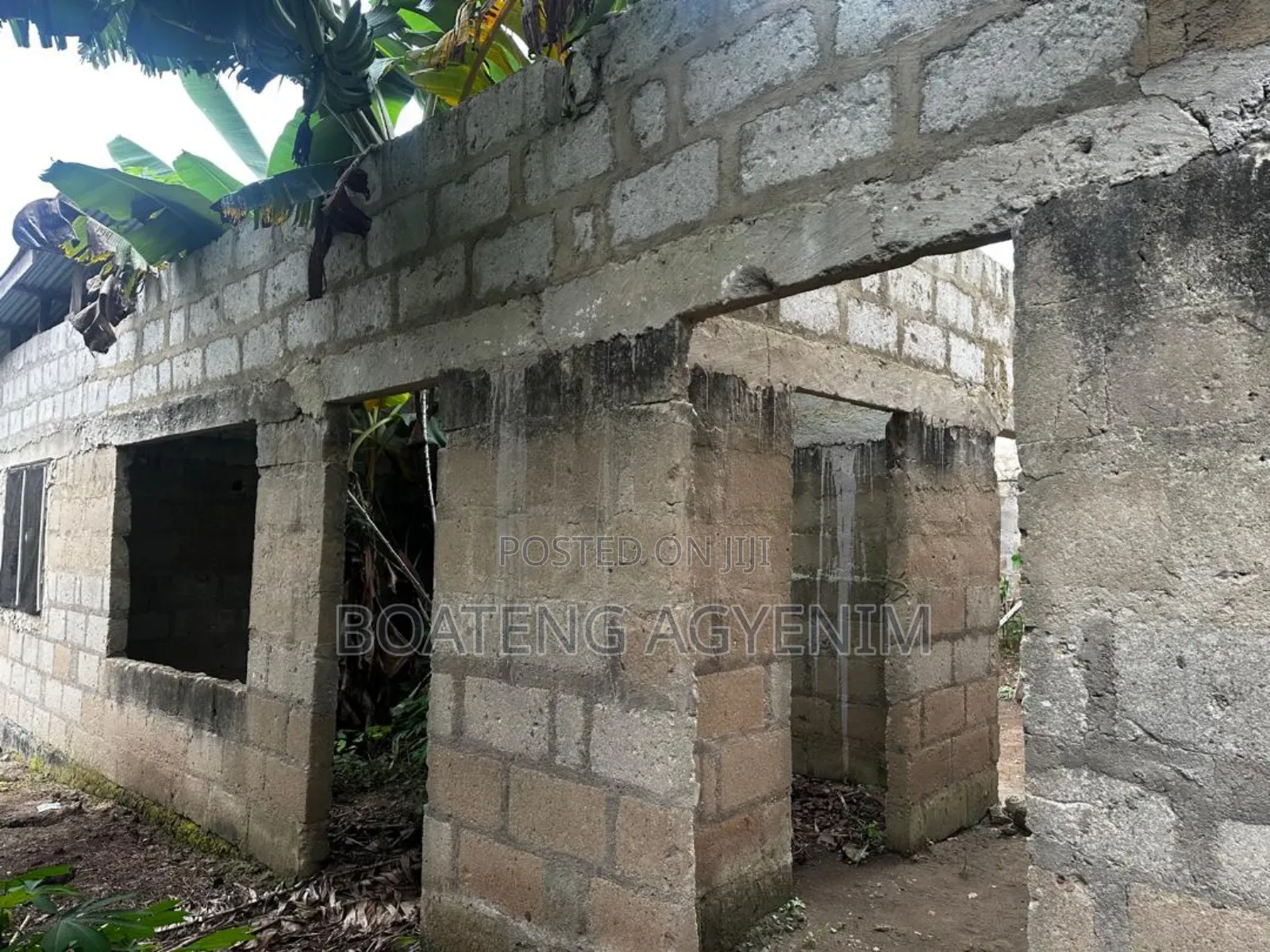 5bdrm Bungalow in Kwabre for sale