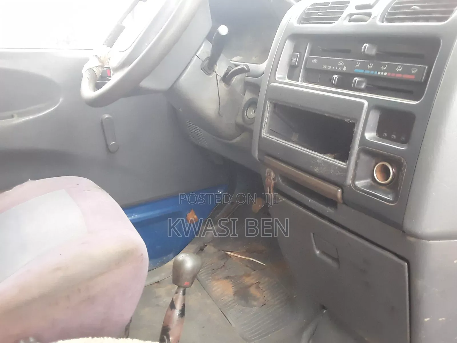 Toyota HiAce 2004 Grey