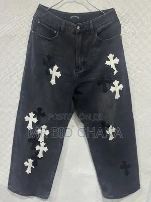 Black Cross-Patch Baggy Jeans – Size XS