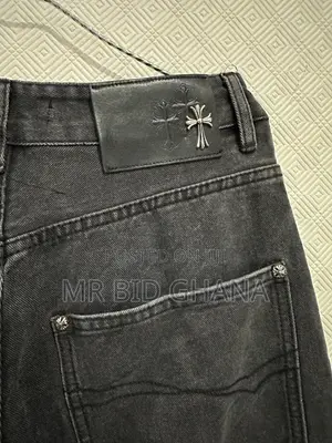 Black Cross-Patch Baggy Jeans – Size XS