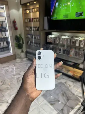 Apple iPhone 16 128 GB White