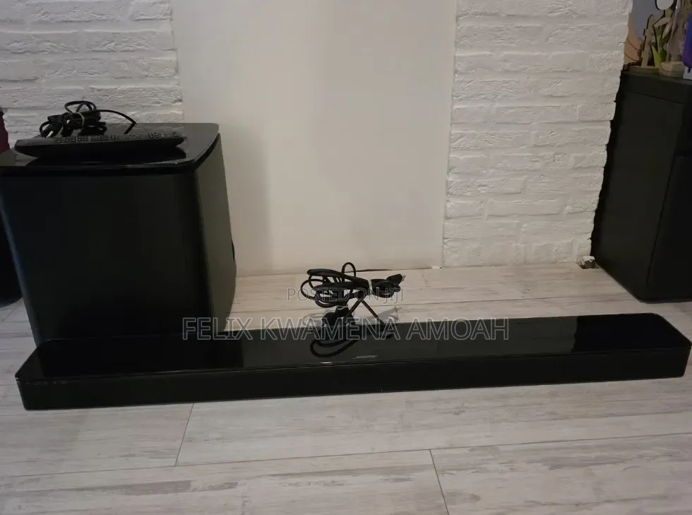 BOSE Soundtouch 300, Bass Module 300 Wireless Surround Speakers