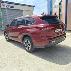Toyota Highlander 2023 Red