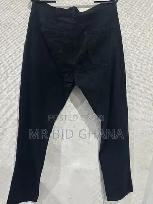 GAP Men’s Black Straight-Leg Jeans – 30W × 32L