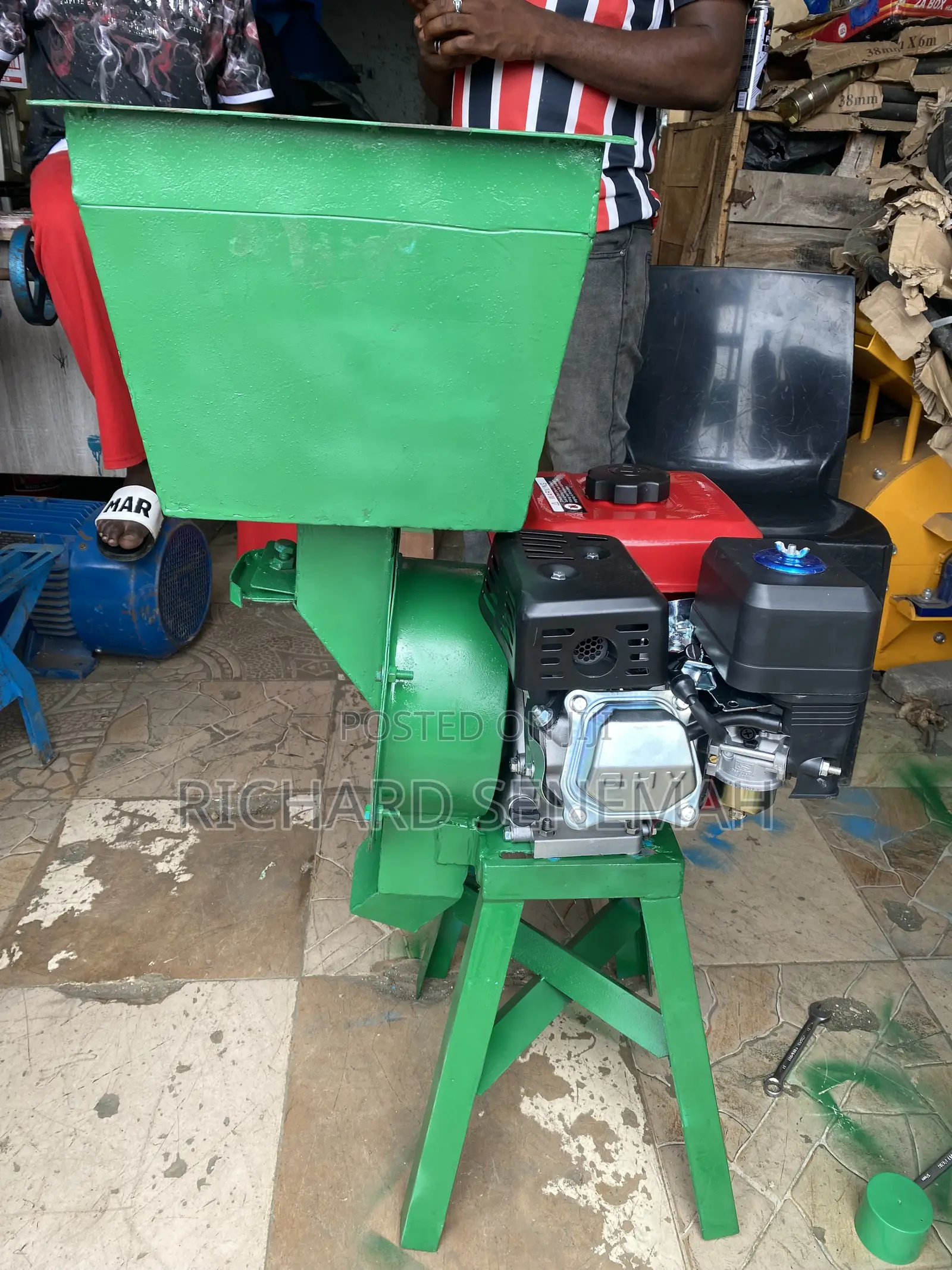 Hummer Mill Machine
