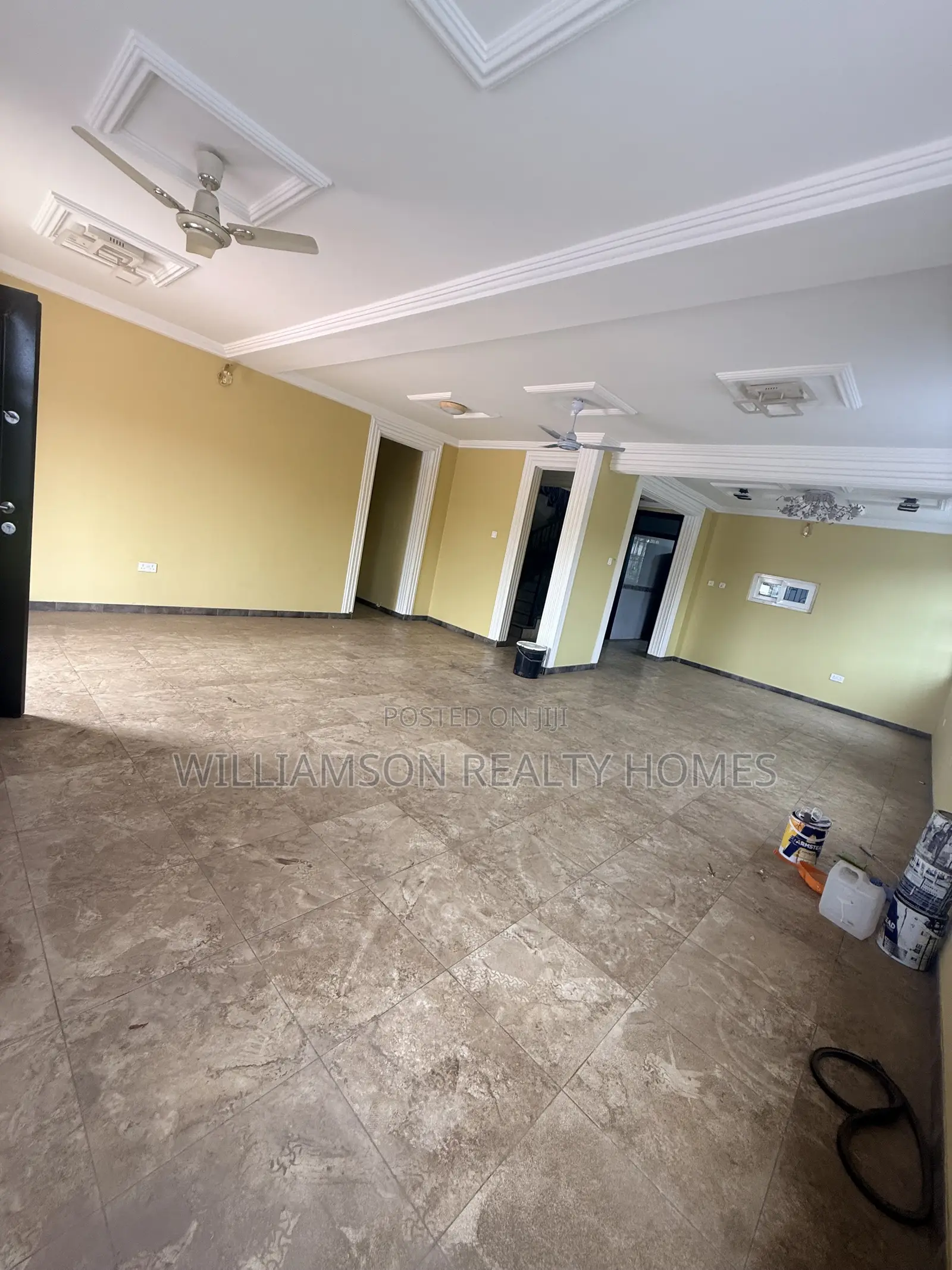 4bdrm House in Community 18 Area, Spintex for rent