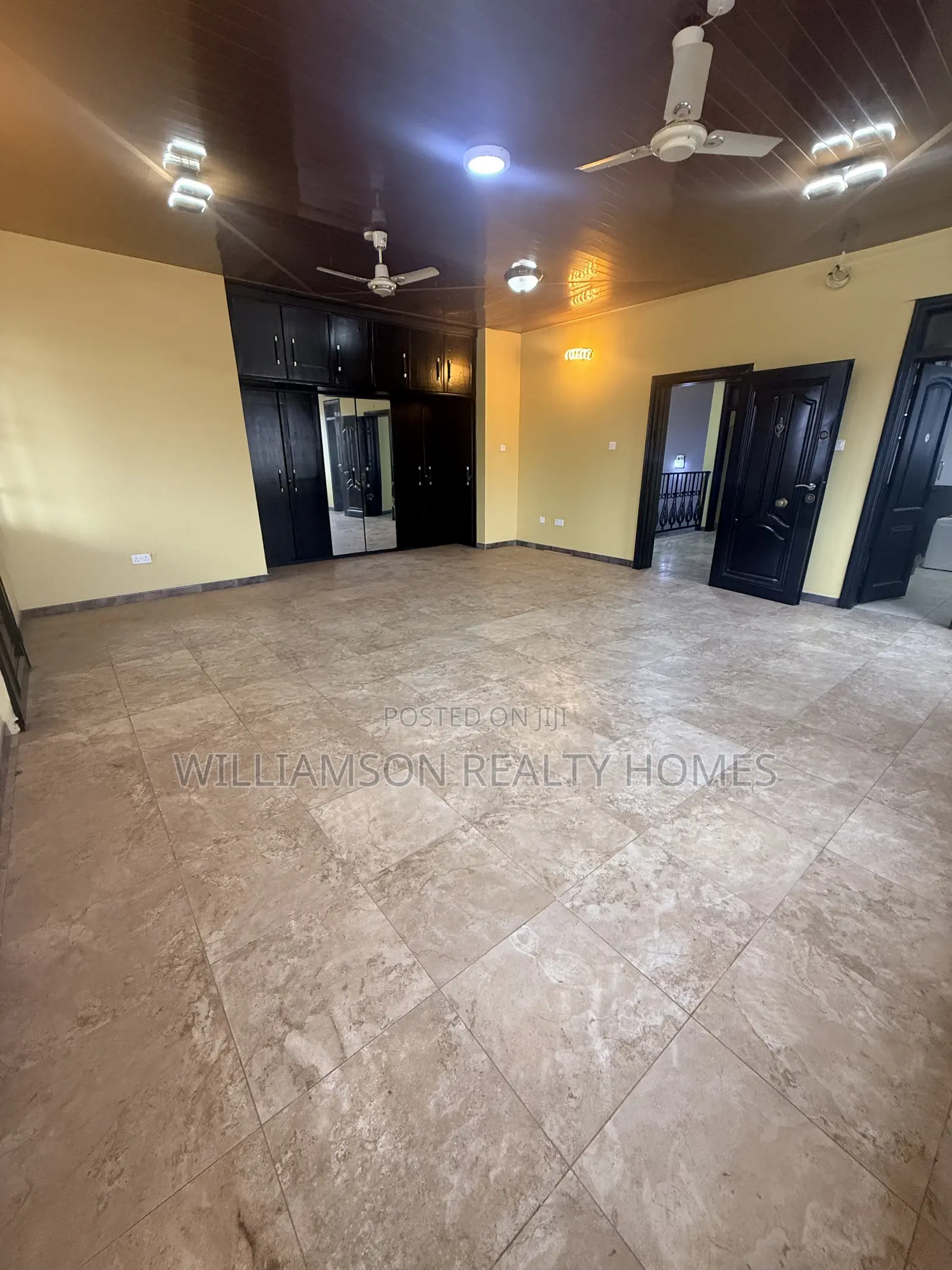 4bdrm House in Community 18 Area, Spintex for rent