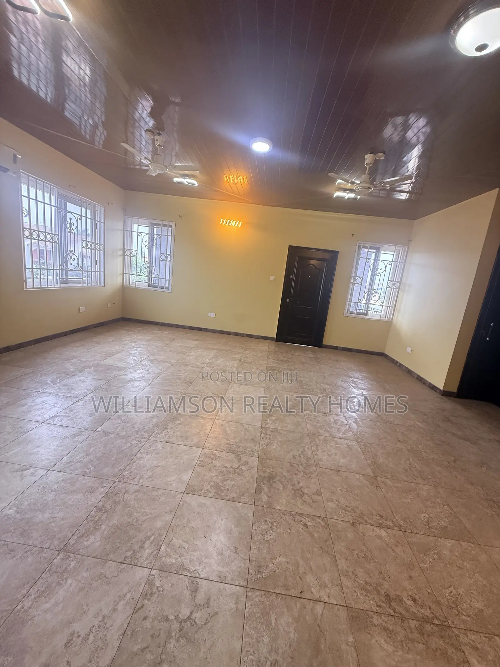 4bdrm House in Community 18 Area, Spintex for rent