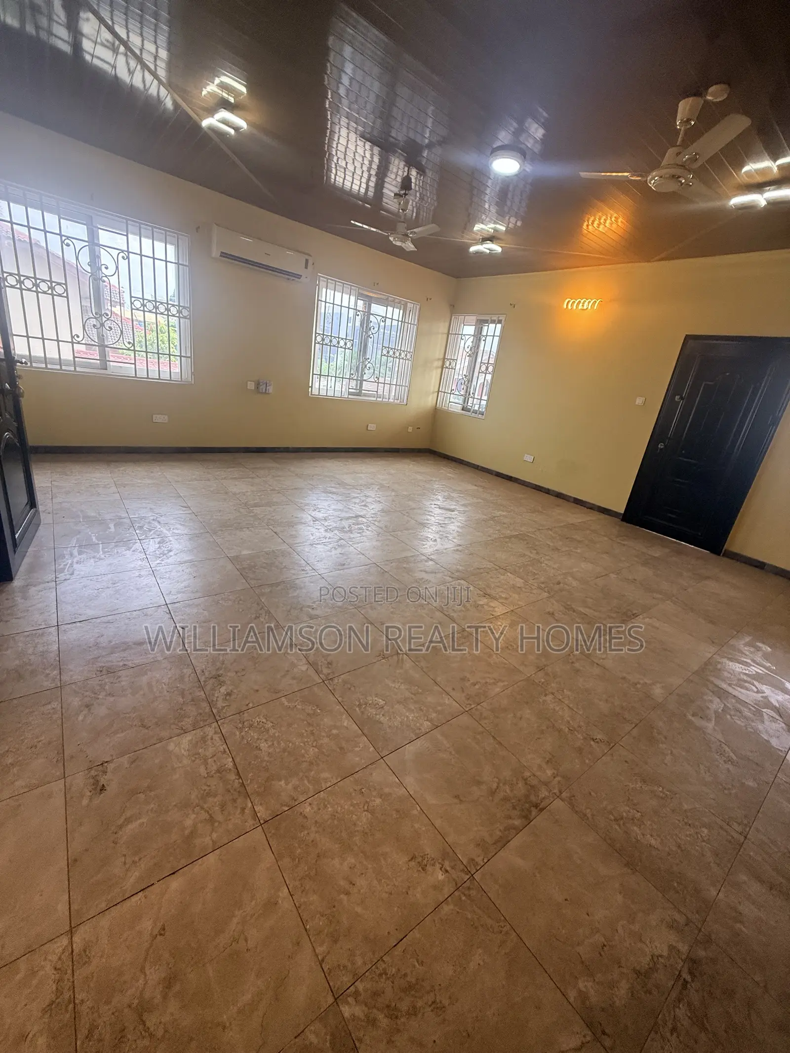 4bdrm House in Community 18 Area, Spintex for rent