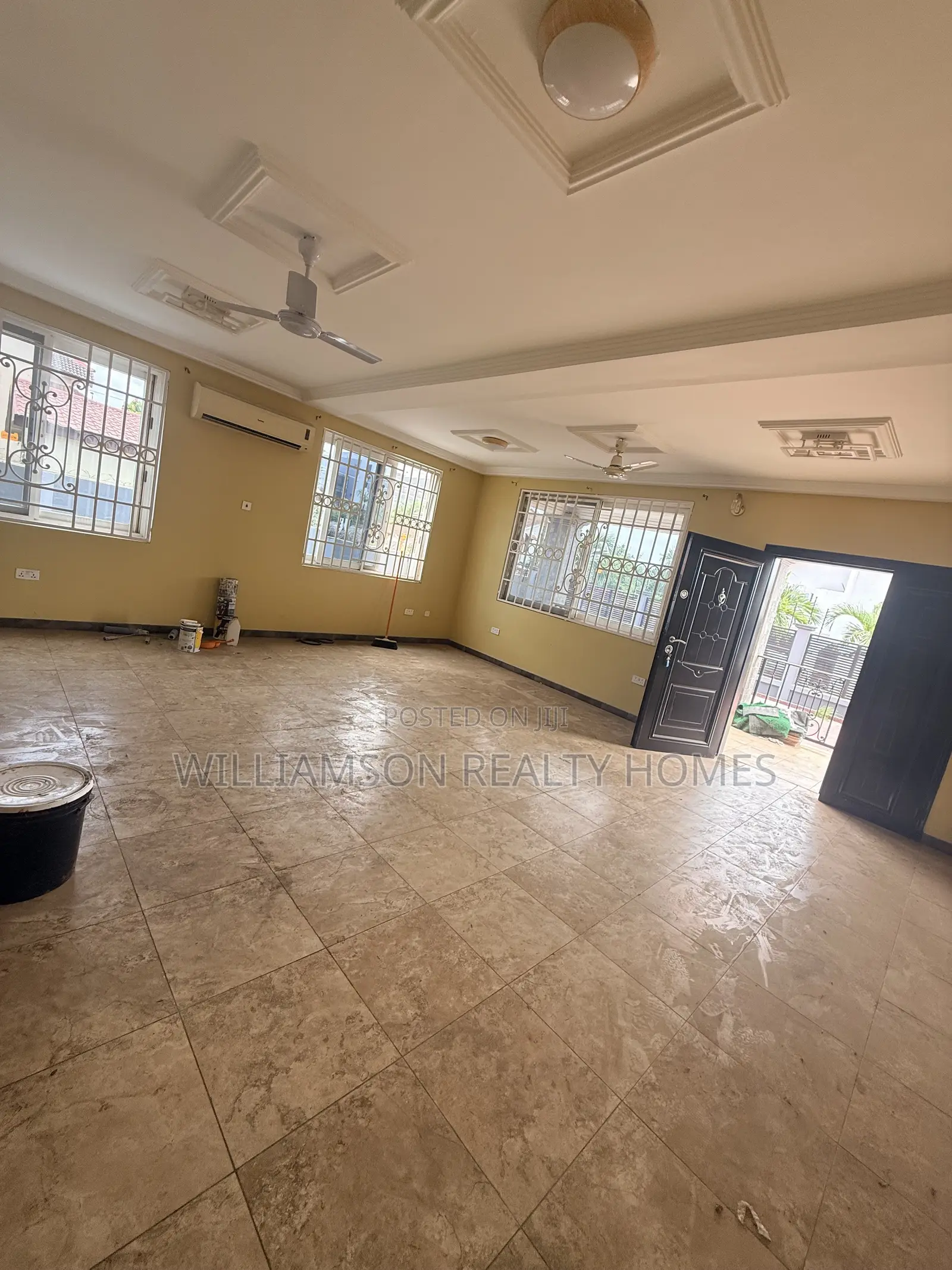 4bdrm House in Community 18 Area, Spintex for rent