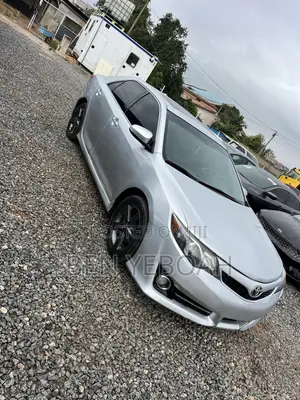 Toyota Camry SE 4dr Sedan (2.5L 4cyl 6A) 2014 Silver
