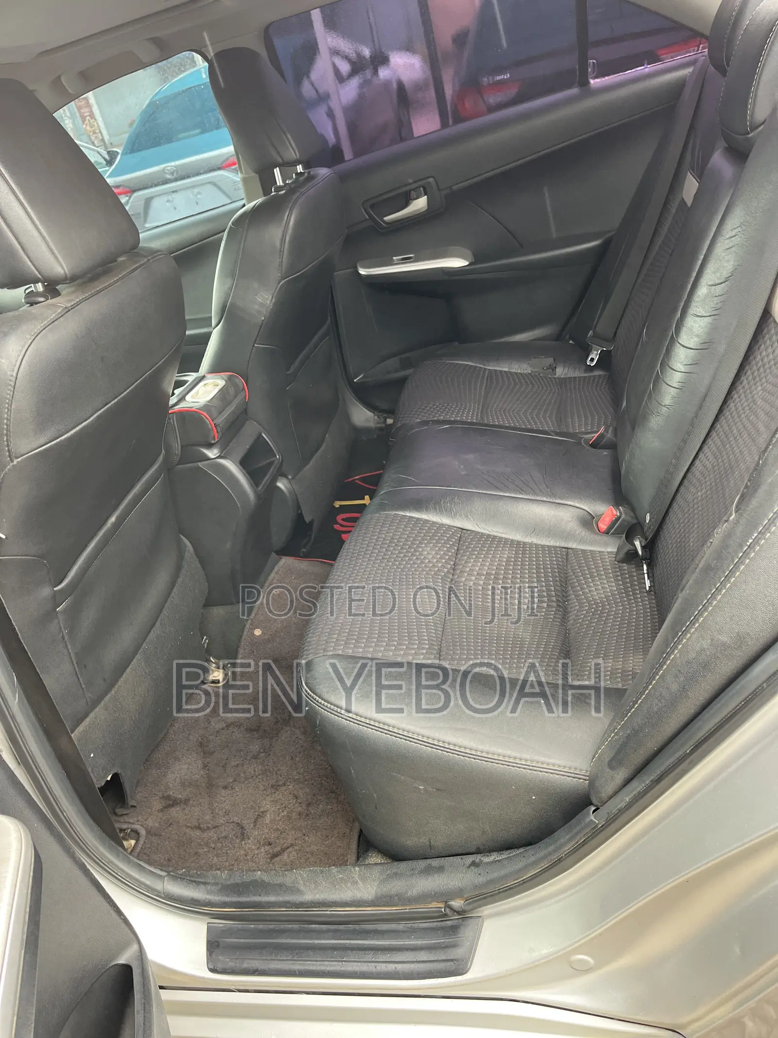 Toyota Camry SE 4dr Sedan (2.5L 4cyl 6A) 2014 Silver