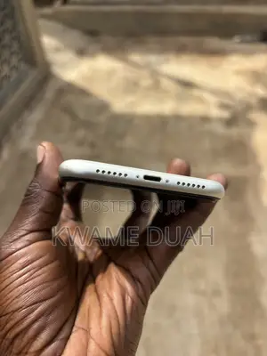 Apple iPhone 11 64 GB White