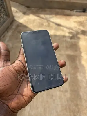 Apple iPhone 11 64 GB White