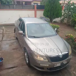 Skoda Octavia 2011 Silver