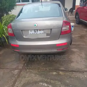 Skoda Octavia 2011 Silver