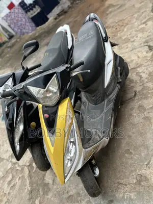 Kymco Xciting 2022 White