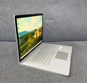 New Laptop Microsoft Surface Book 2 16GB Intel Core i7 SSD 256GB